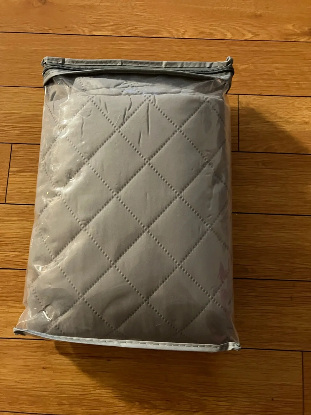 Waterproof Quilted Mattress Protector - Gray ,Twin XL,100% Waterproof, Up to 16